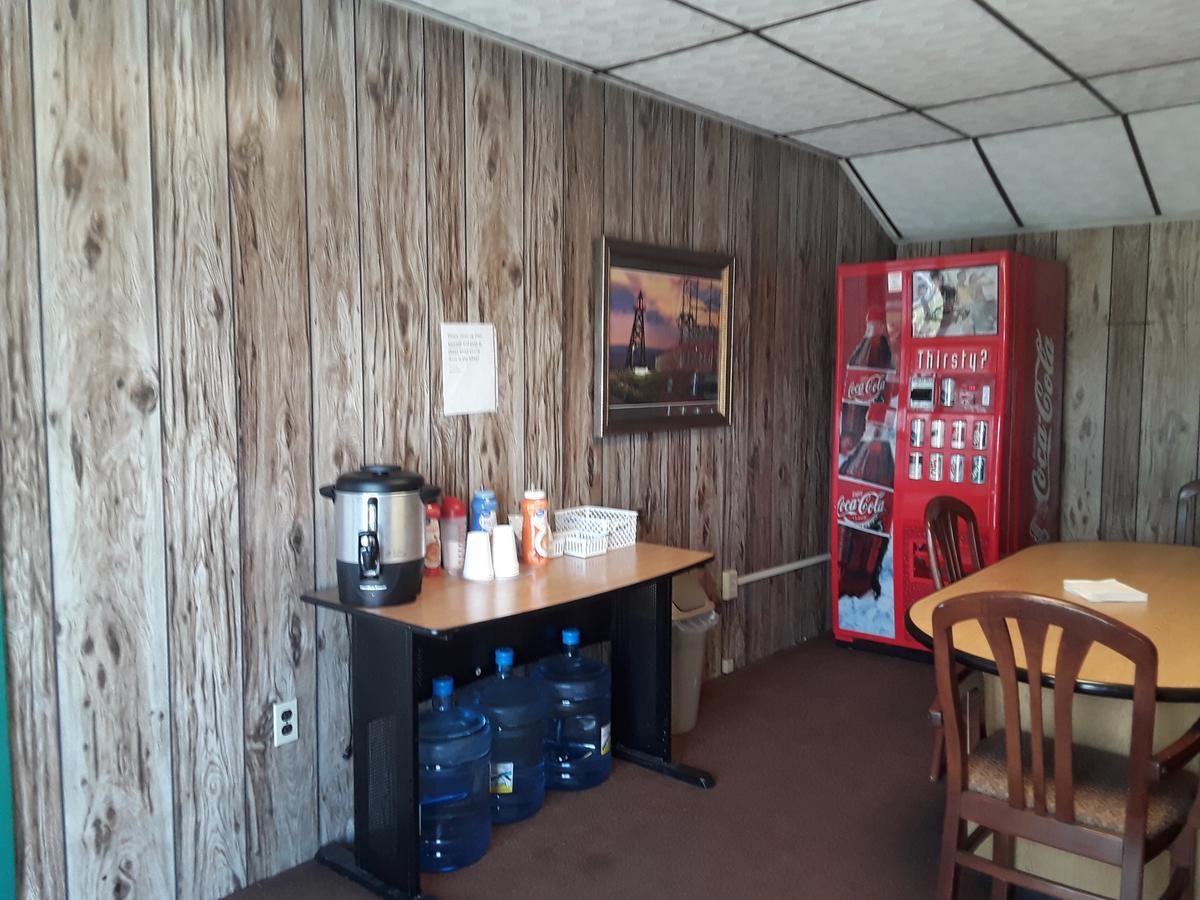 Eddy'S Motel Butte Buitenkant foto