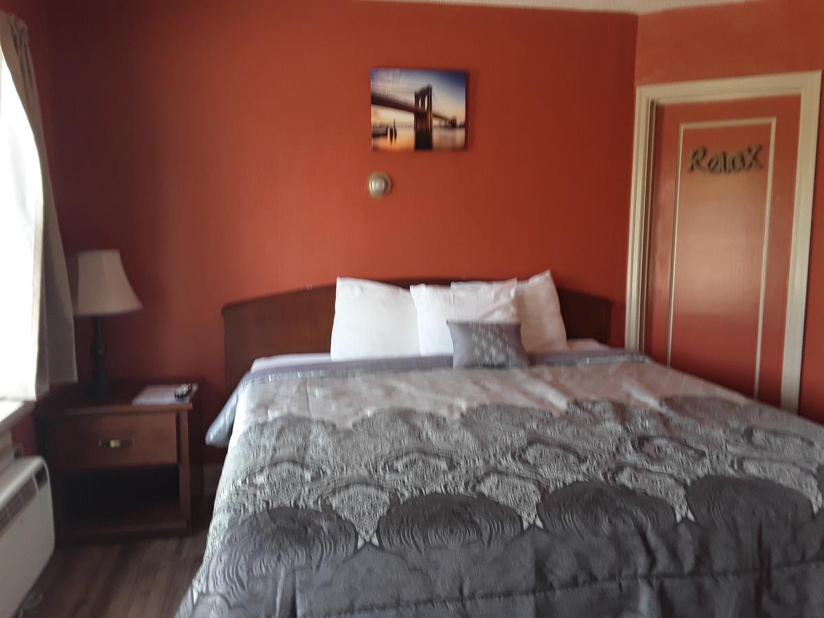 Eddy'S Motel Butte Buitenkant foto